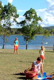 A picnic on the foreshores of the Bjelke-Petersen Dam